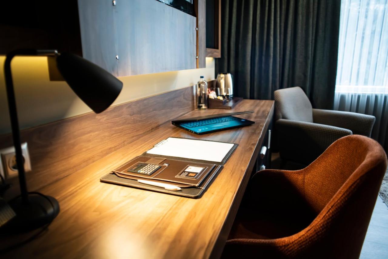 Deluxe Suite,1007827381:JPEG