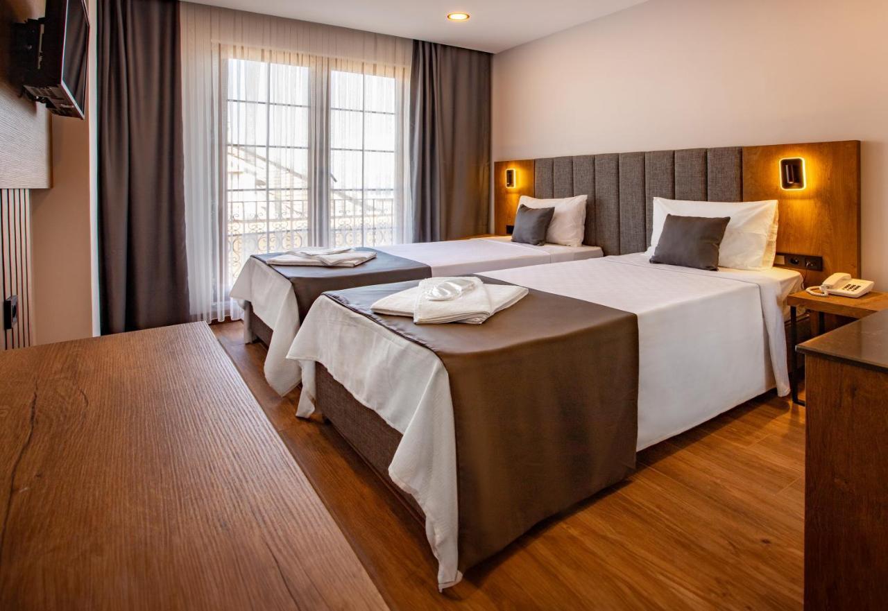 Twin Room,1472928748:JPEG