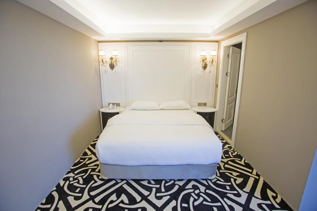 Triple Room with View,765660514:JPEG