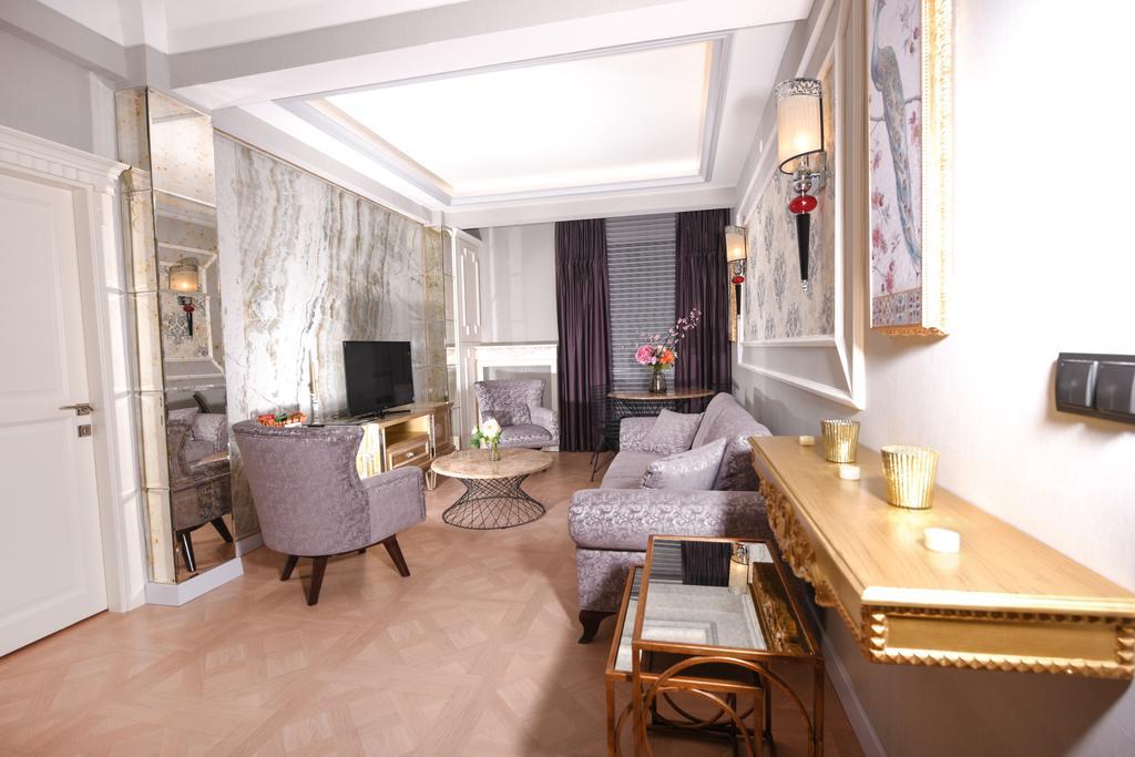 Suite mit Kingsize-Bett und Meerblick