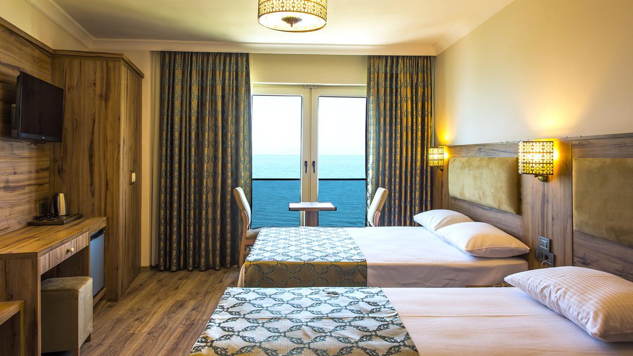 Triple Room with Sea View,639108858:JPEG