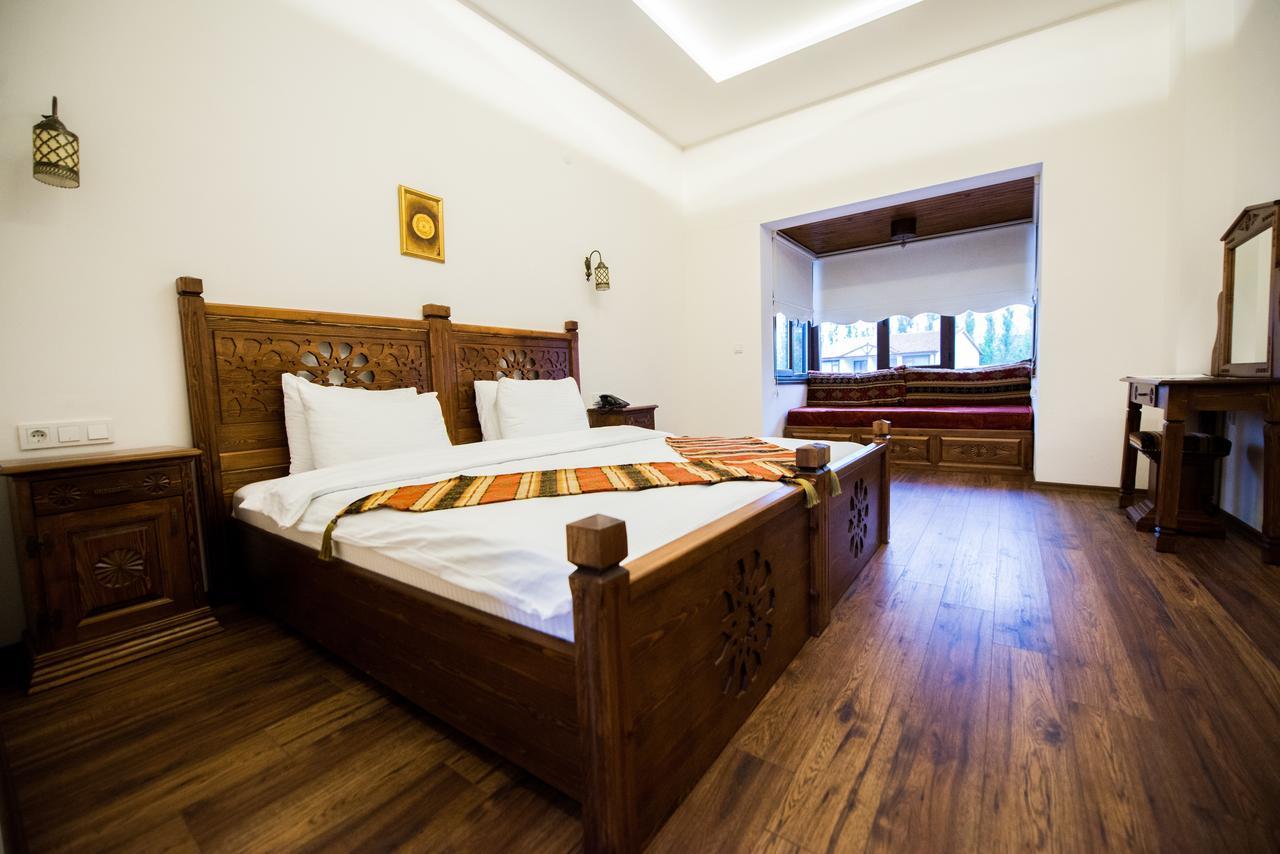 Deluxe Oda (2 yetişkin + 1 çocuk)