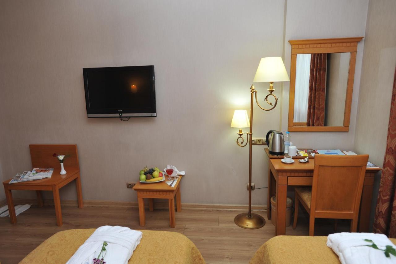 Economy Triple Room,742771339:JPEG