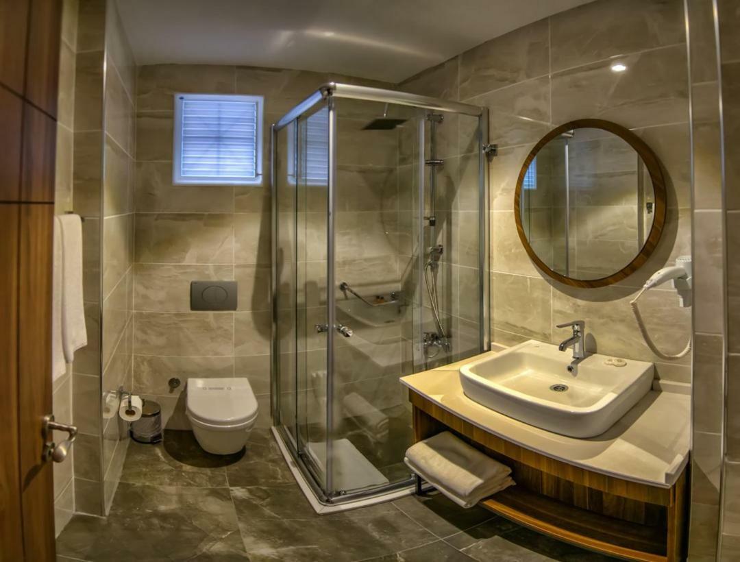 Deluxe with Balcony and Sea View,813327792:JPEG