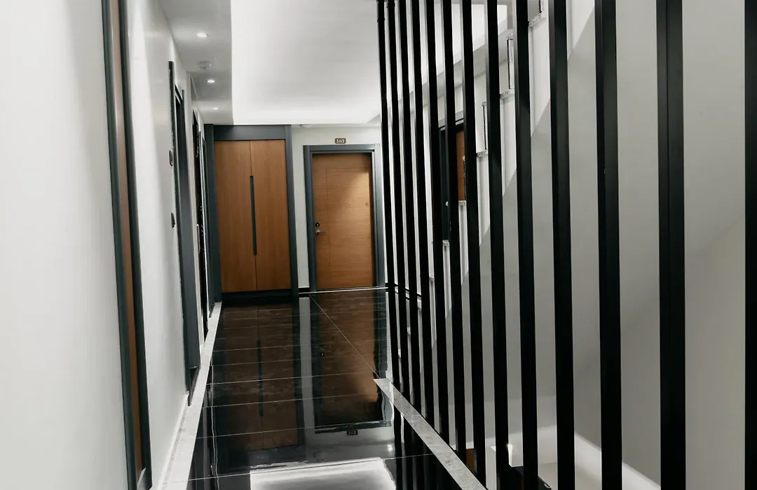 Ceneviz Suit Hotel-1
