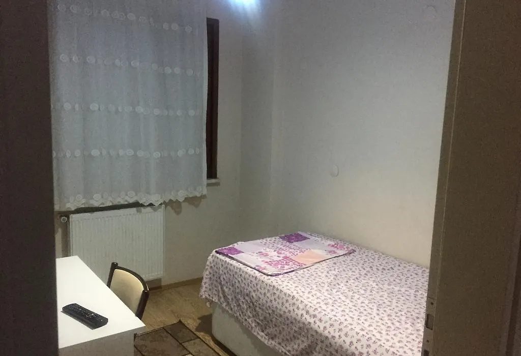 Yanki Apart-1