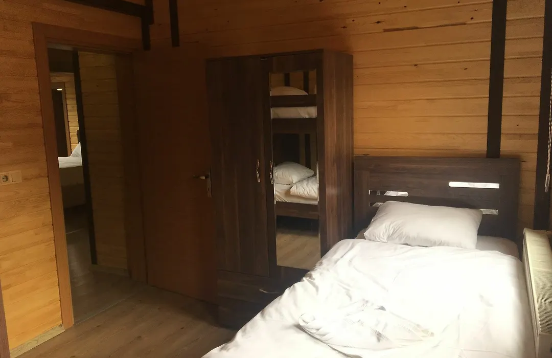 Lakeview Apart-1