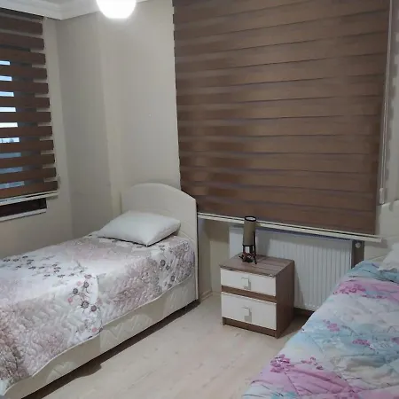 2 Bedroom Flat With Kitchen And Living Room-2