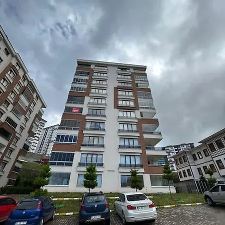 Trabzon Boztepe'De Temiz Ve Duezenli Daire-2