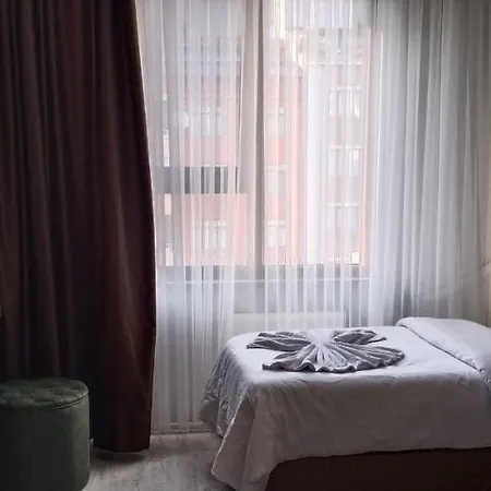 Grand53Hotel-2