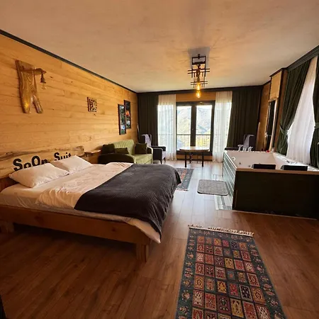 Soonsuitapart-2