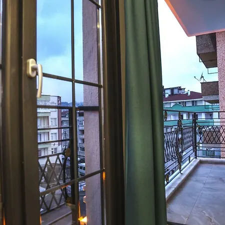 White Golden Suite Hotel-3
