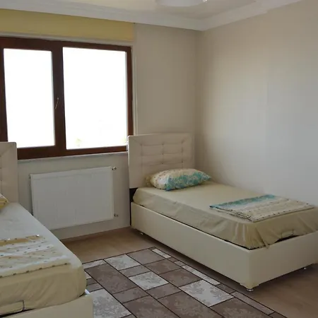 Guenaydin Airport Apartment-2