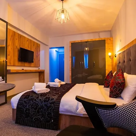 Otel 374-3