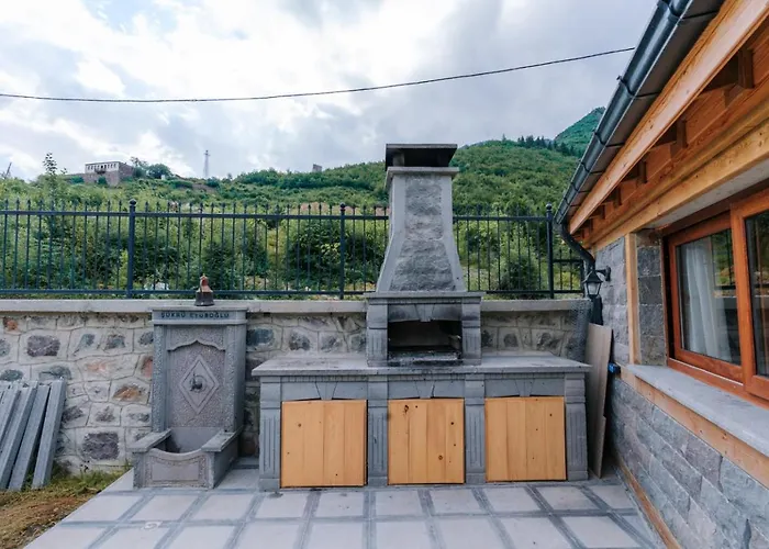 Villa Ispela With Pool Trabzon mit Pool