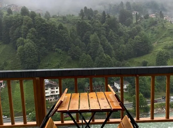 Berva Bungalow Otel Çamlıhemşin