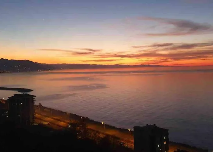 Komika Vooden House Rize