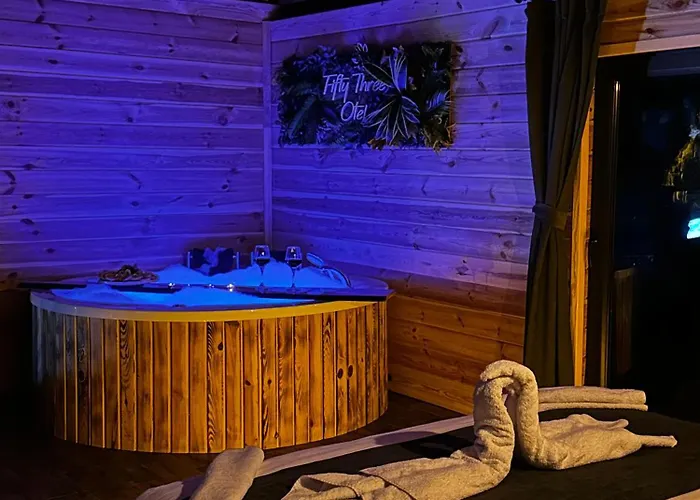 Fifty Three Otel Çamlıhemşin