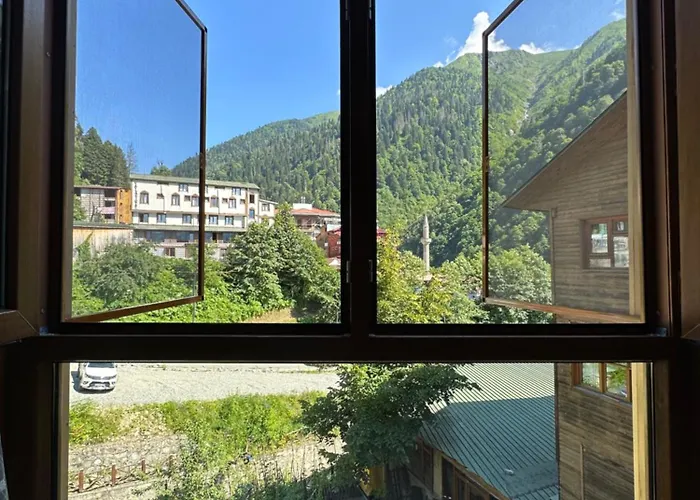 Abduloğlu Butik Otel Çamlıhemşin