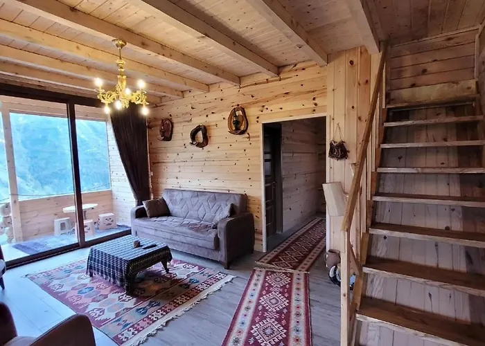 Kirsula Dag Evi Otel Çamlıhemşin