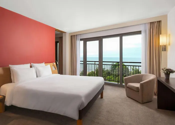 Trabzon Hotels with Tennis Court