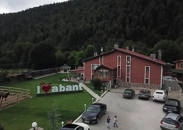 Pet friendly Abant Bahceli Koesk Otel & Bungalow Akcaalan
